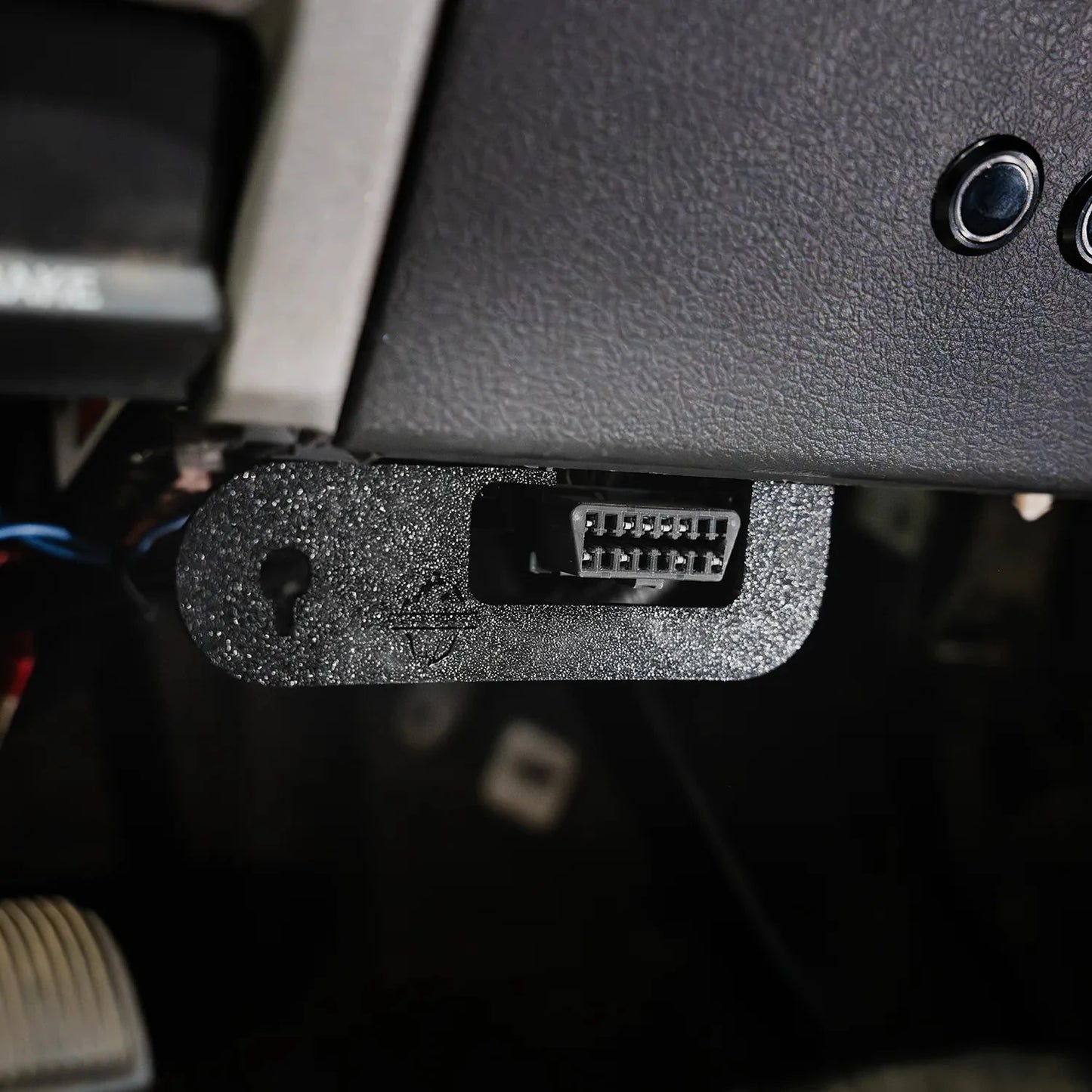 Polar Diesel SOTF Switch Bracket 1999-2022 Ford F250-F550 Switch Bracket Polar Diesel 