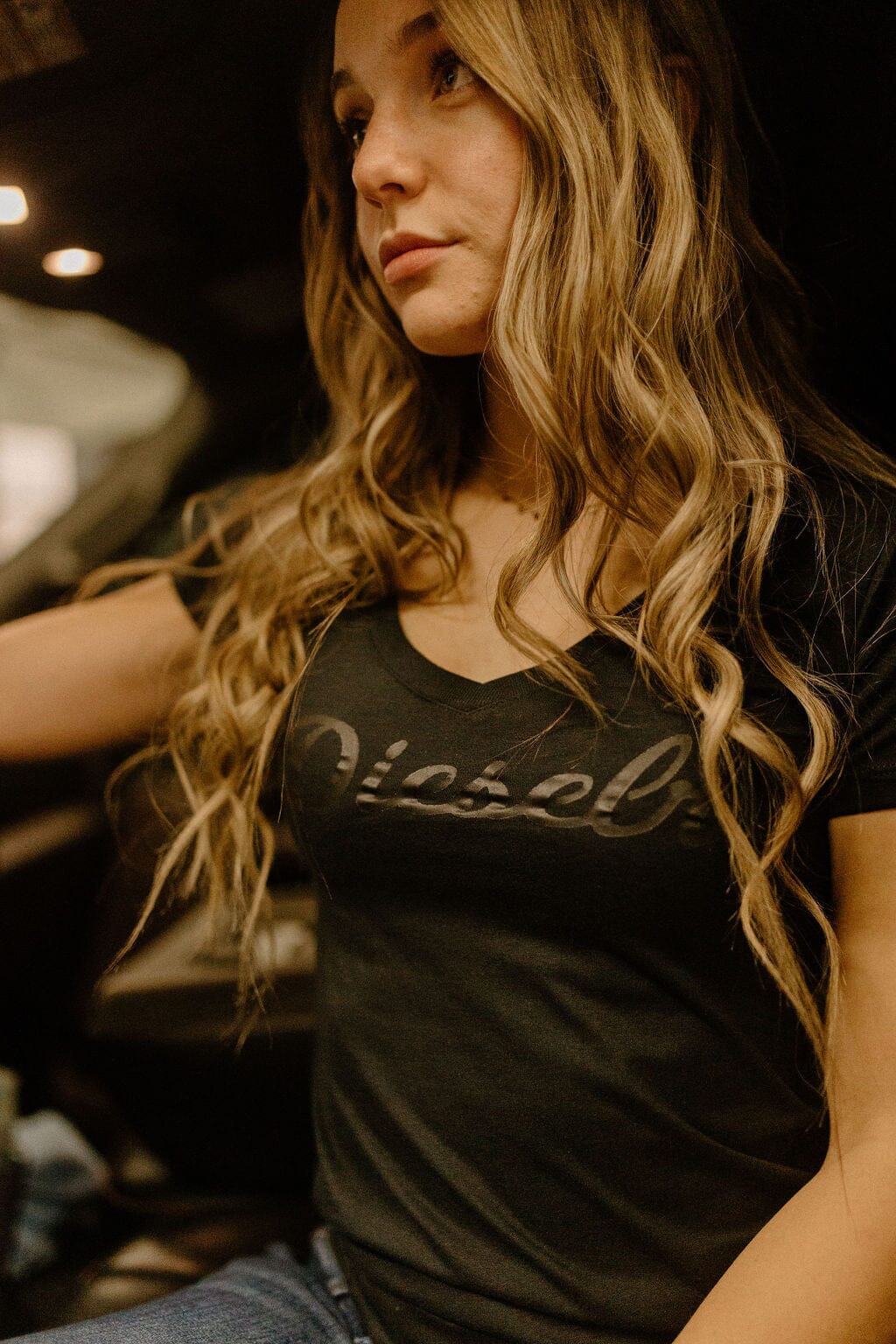 Short Sleeve Dieselr Women's V-Neck T-Shirt DSLR 